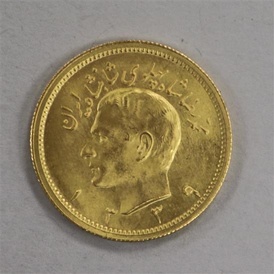 An Iranian One Pahlavi gold coin, 8.1g, AEF